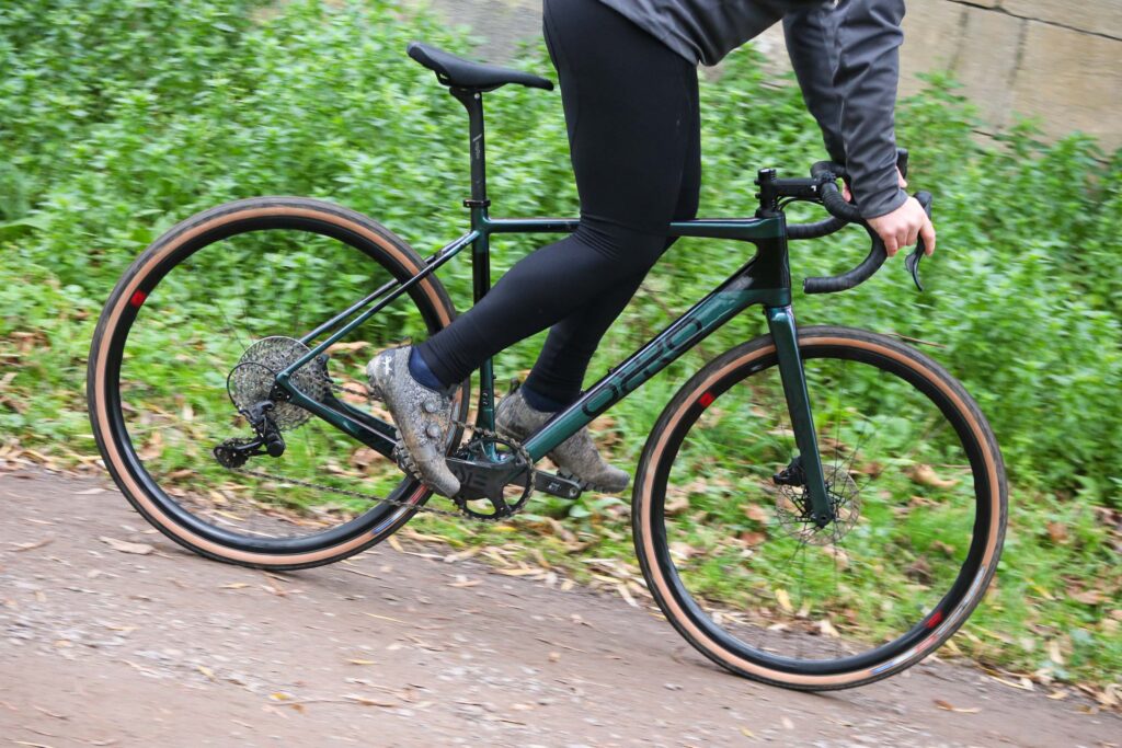 2021 Orro Terra C Ekar 1x – riding 1.jpg