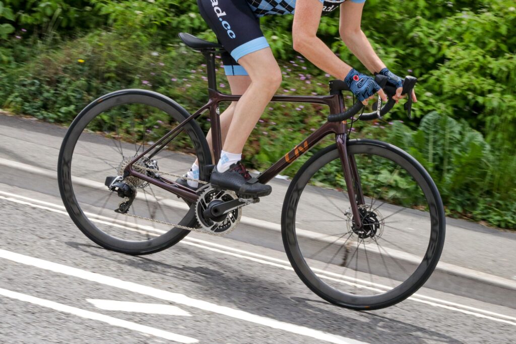 2022 Liv Langma Advanced SL Disc – riding 1.jpg