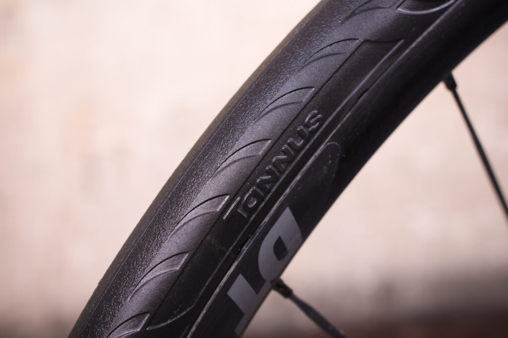 Tannus Aither 1.1 solid tyres.jpg