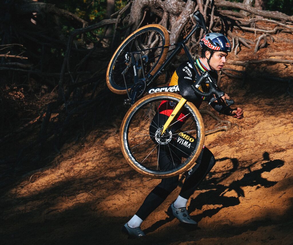 2022 Cervelo R5-CX  &ndash; 11.jpeg