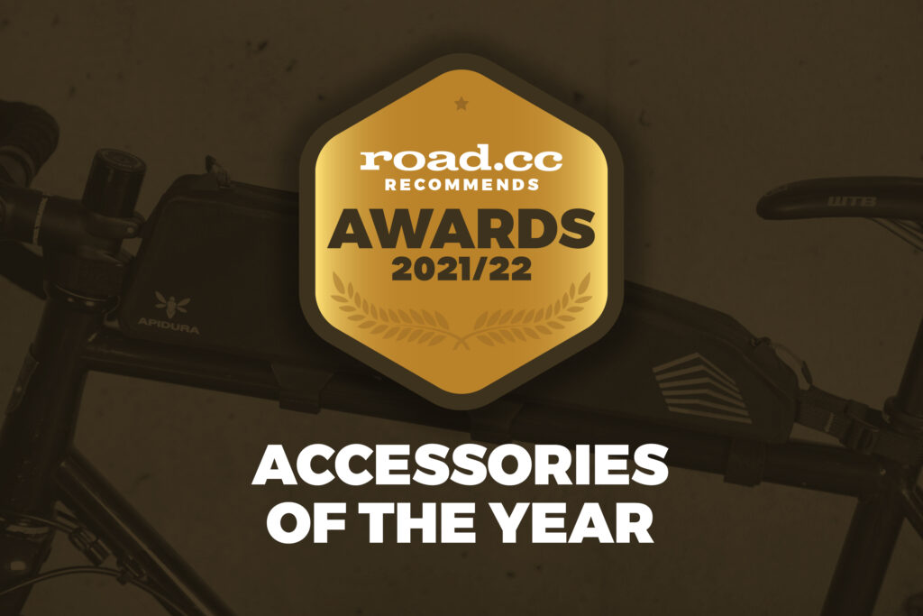 accessories of the year Jan 2022 – montage