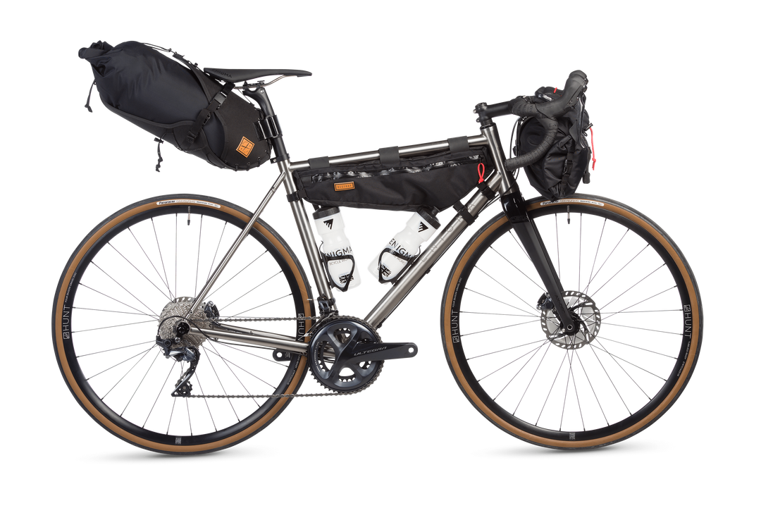 Enigma-Etape&ndash;Luggage_1080x