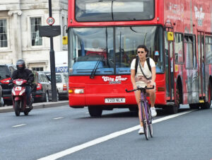London cyclist & moto & bus
