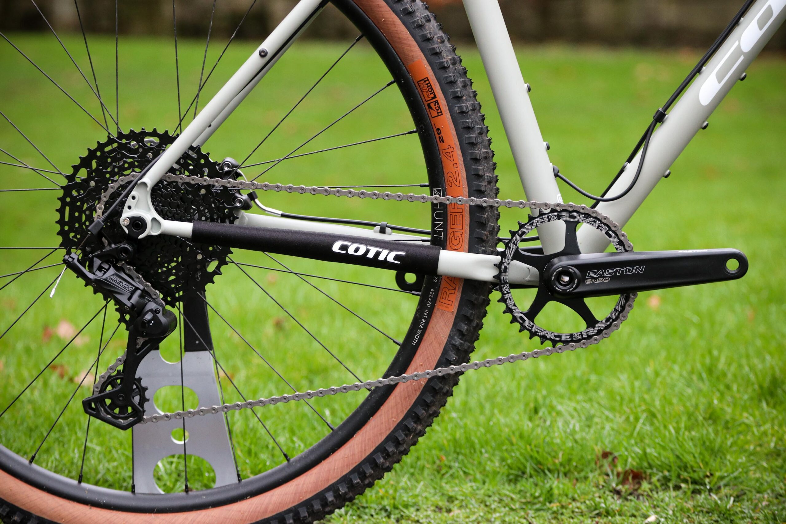 2022 Cotic Cascade – drivetrain