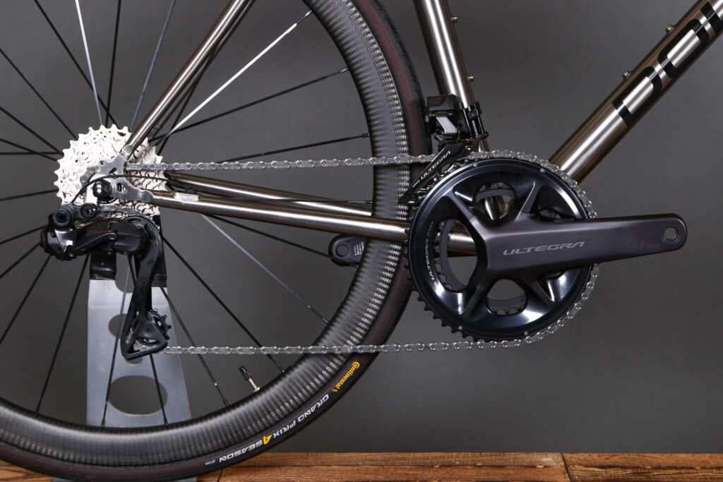 2022 Dolan ADX Titanium &ndash; drivetrain.jpg