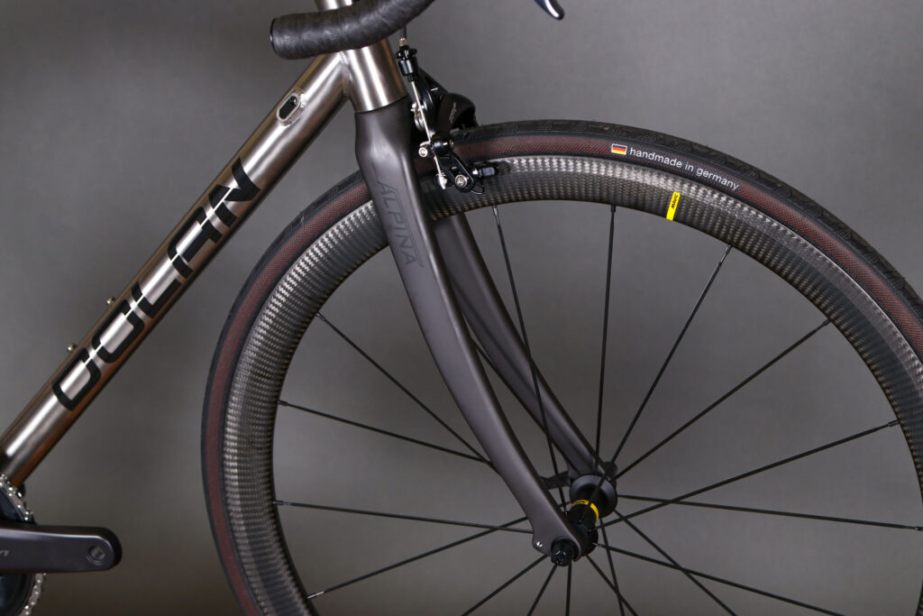 2022 Dolan ADX Titanium &ndash; fork.jpg