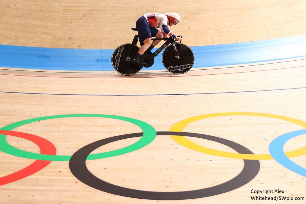 Jason Kenny during Tokyo 2020 sprint qualifying (Copyright Alex Whitehead, SWpix.com).JPG