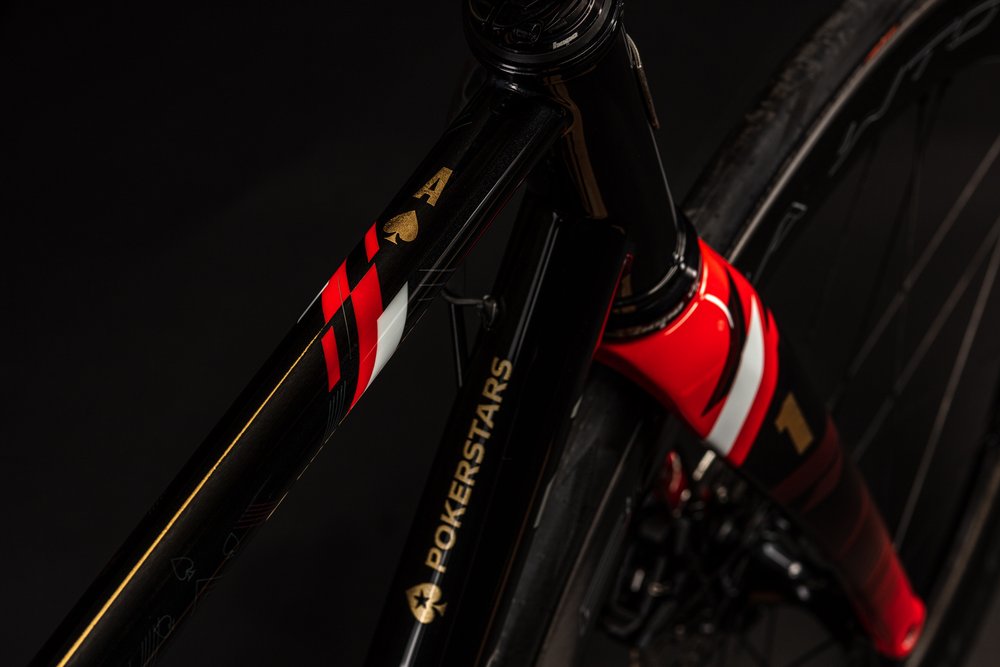 2022 Spoon Customs Izoard XCR Simon Eldon 6