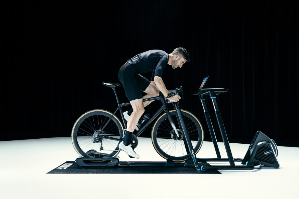 2022 Wahoo Kickr Rollr 7