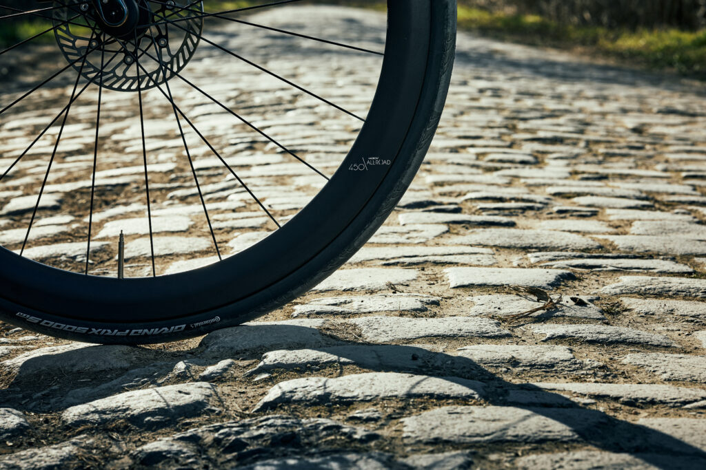 2022 Swiss Side Hadron2 All-Road wheelset Isaak Papadopoulos 3