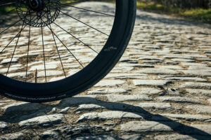 2022 Swiss Side Hadron2 All-Road wheelset  Isaak Papadopoulos 3