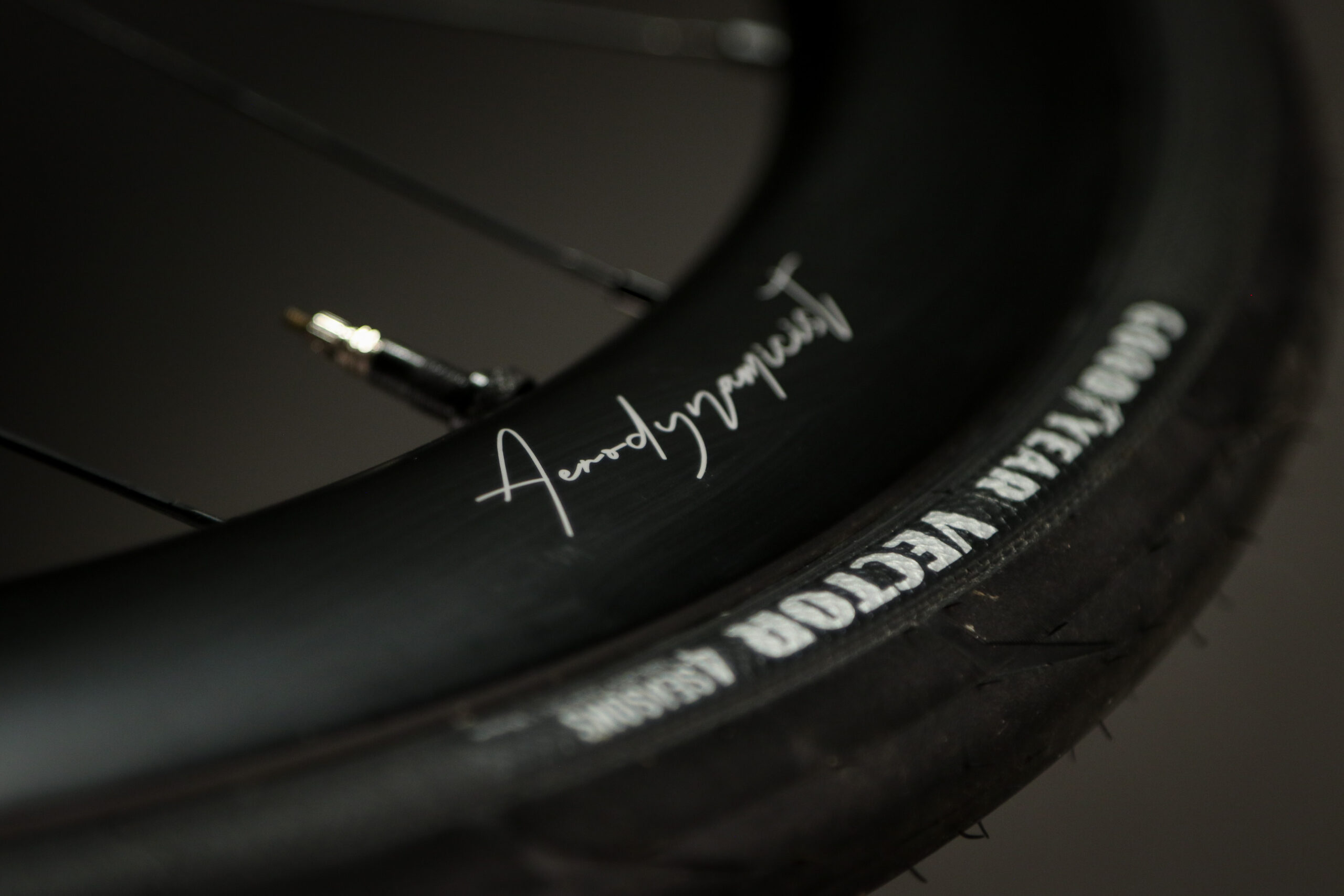 Hunt 44 Aerodynamicist Carbon Disc wheelset RCCR-2