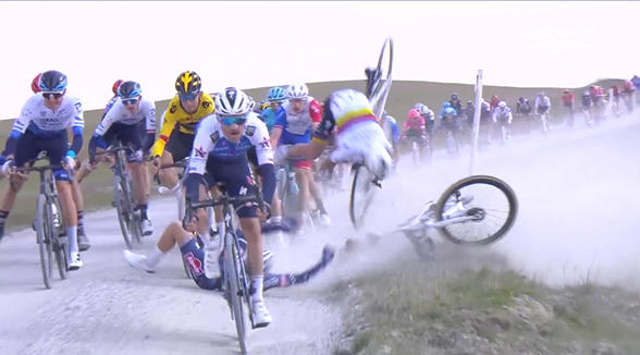 Strade Bianche crash