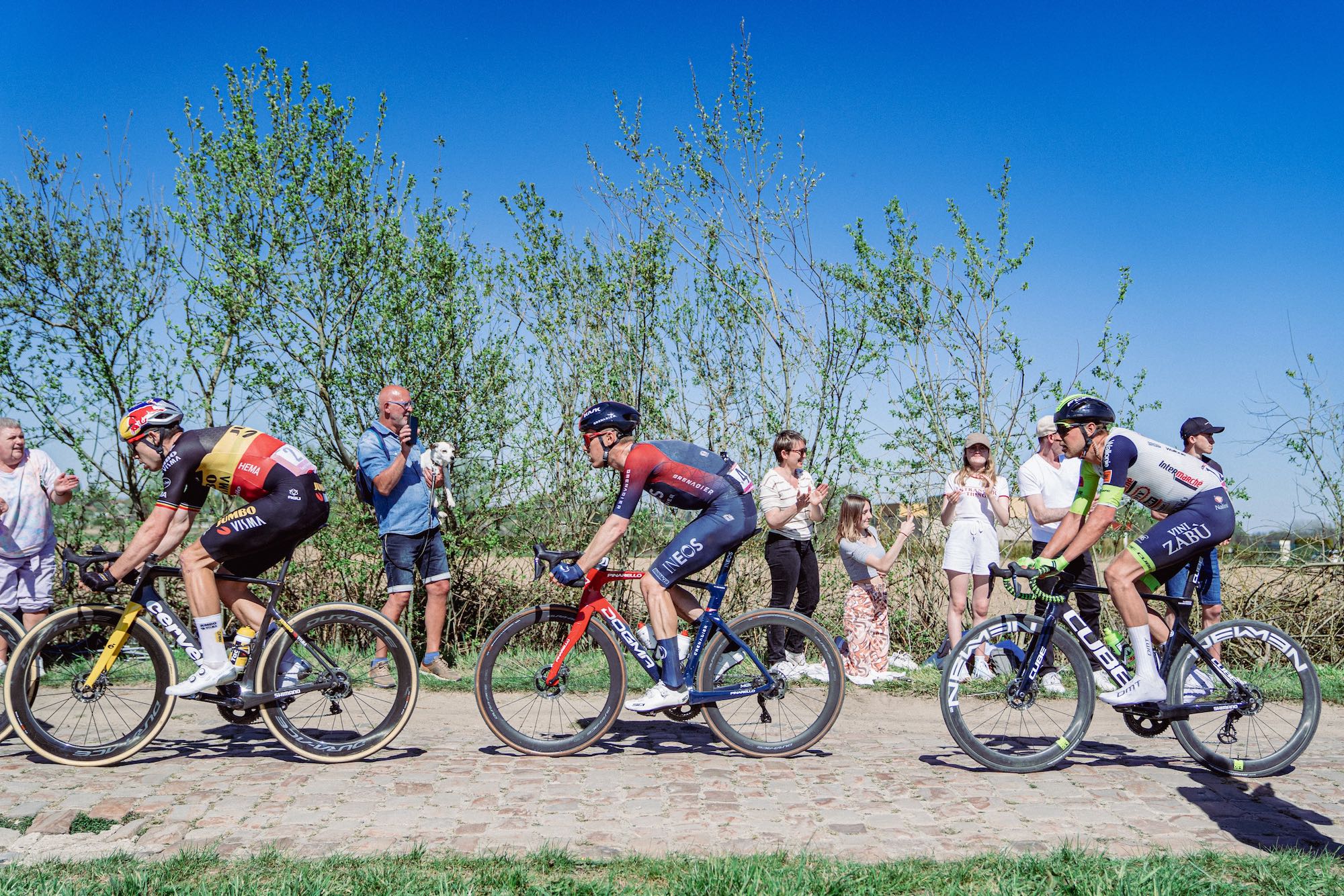 2022 Paris-Roubaix Pinarello Dogma F Dylan van Baarle ZacWilliams-SWPix.com – 7