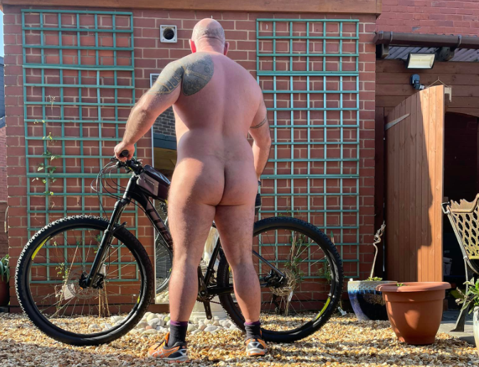 Nakedcyclist via Facebook