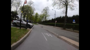 Cycle lane near miss (screenshot @bikelawman/Twitter)