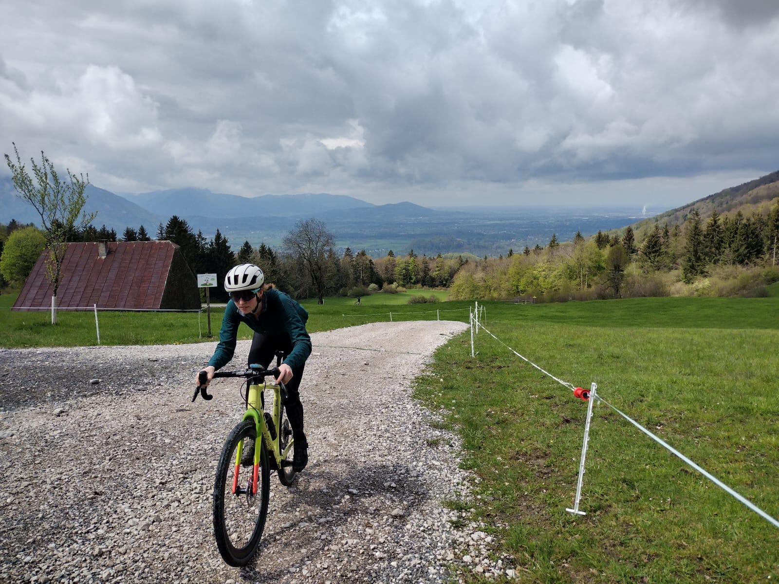 2022 Felt Breed Carbon First Ride 13