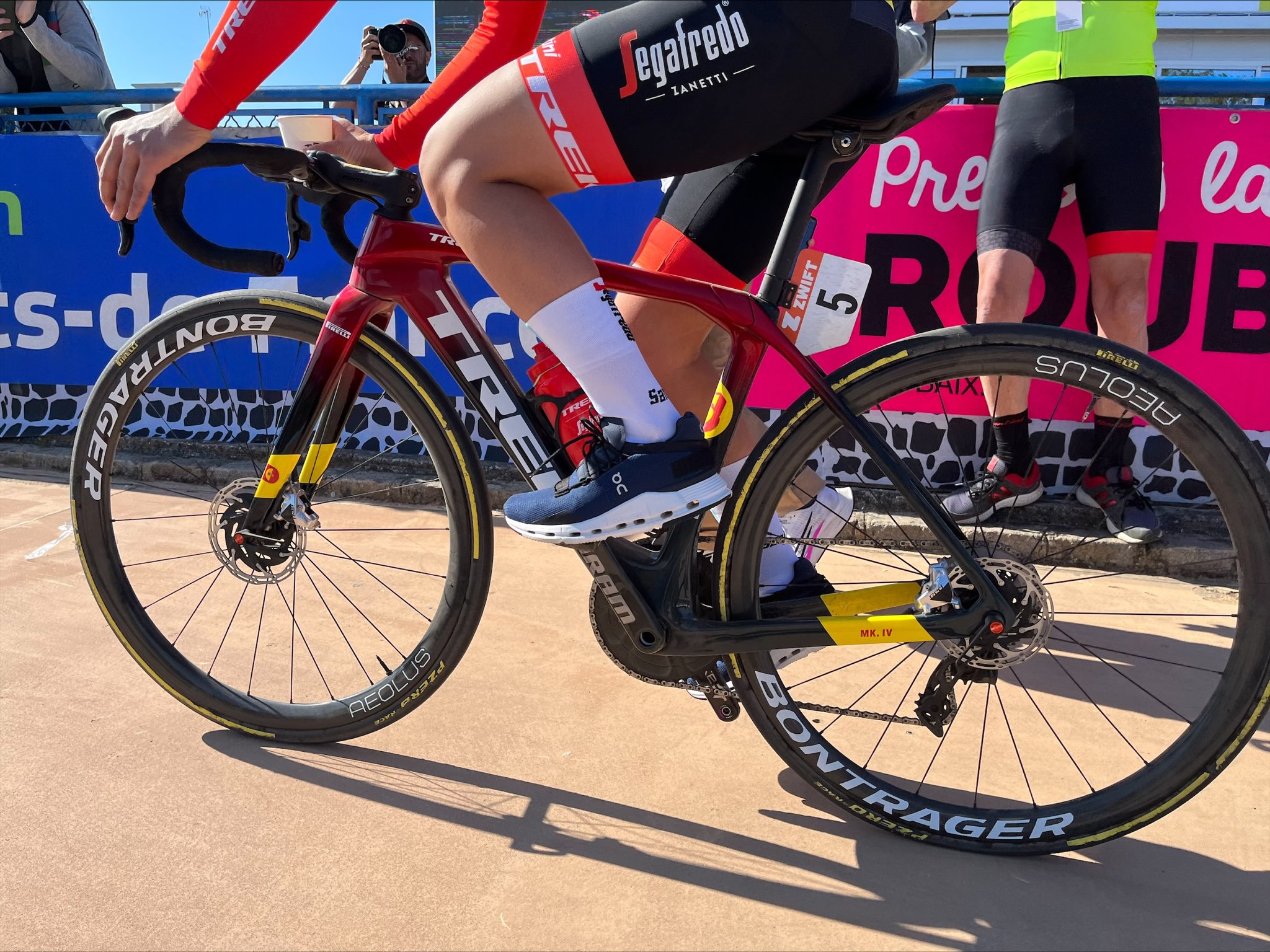 2022 Elisa Longo Borghini trek domane – Liam Cahill