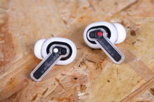 2022 Nothing ear (1).jpg