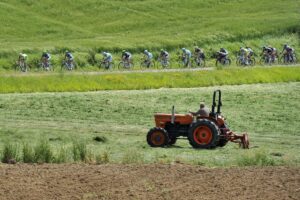 Giro 2012 S10 Tractor (Daniele Badolato – LaPresse – RCS Sport)