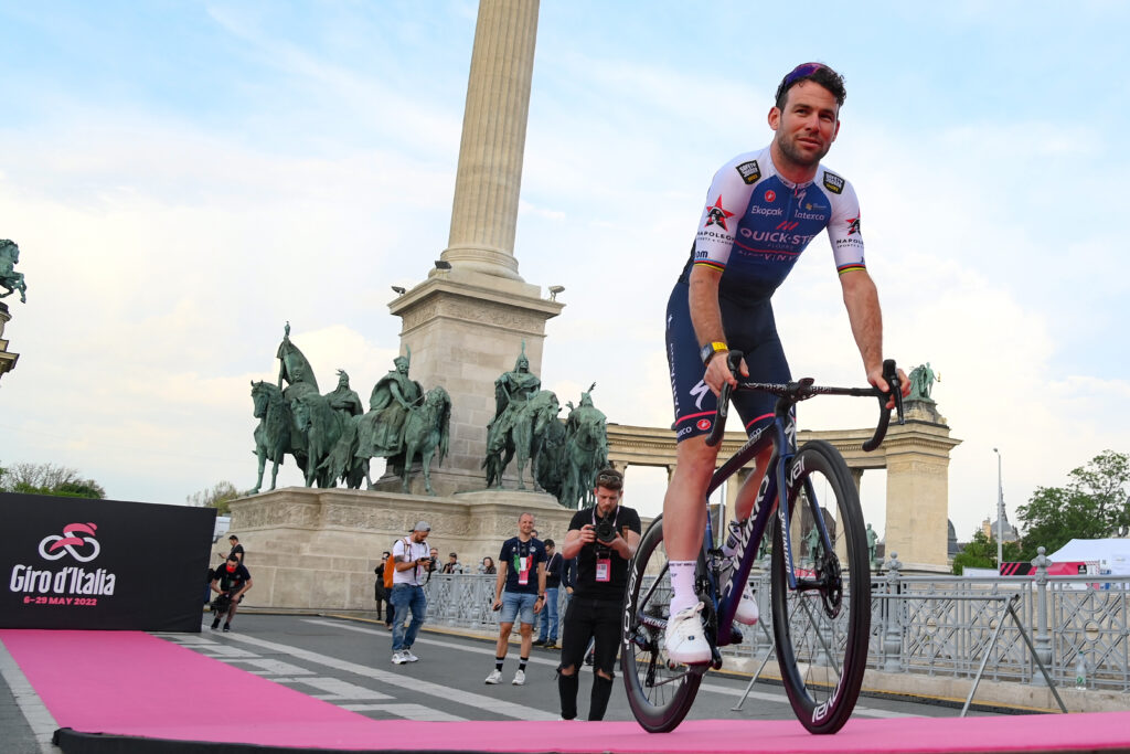 Mark Cavendish at the 2022 Giro d’Italia team presentation (picture credit LaPresse).JPG