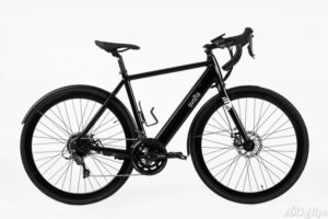 1 – The Avaris 3.6 Road eBike with mudguards