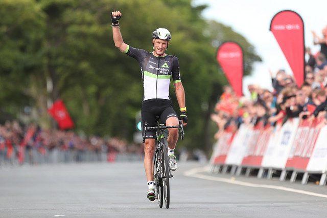Steve Cummings wins national road championship 2017 (picture SWPix.com via Britishcycling.org_.uk).jpg