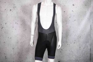 2022 Endura Xtract Lite Bibshort.jpg