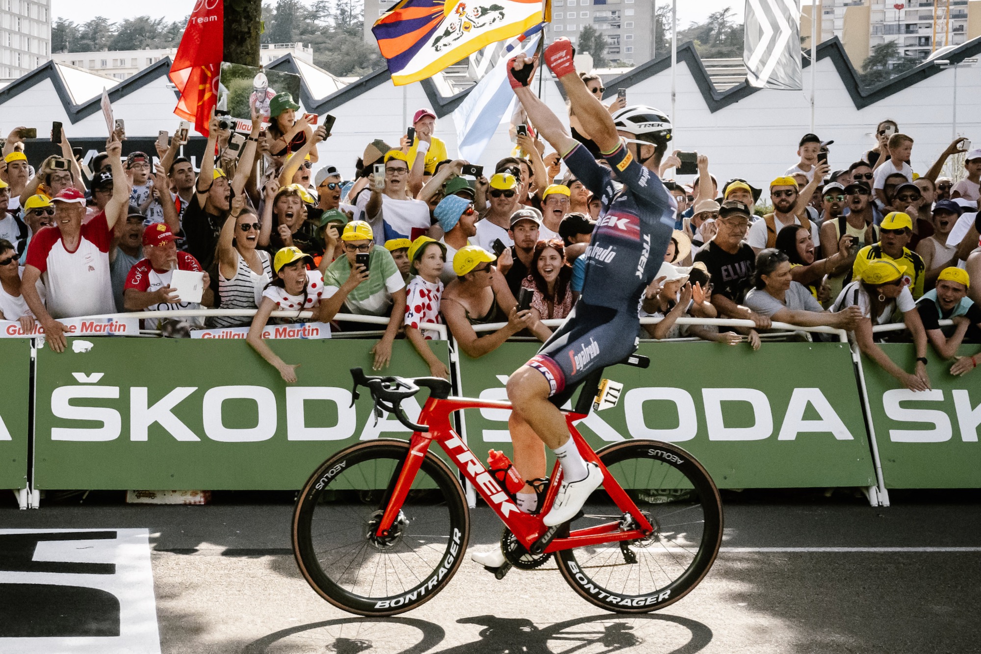 2022 Tour de France Mads Pedersen Trek Madone Credit ASO-Pauline Ballet – 1