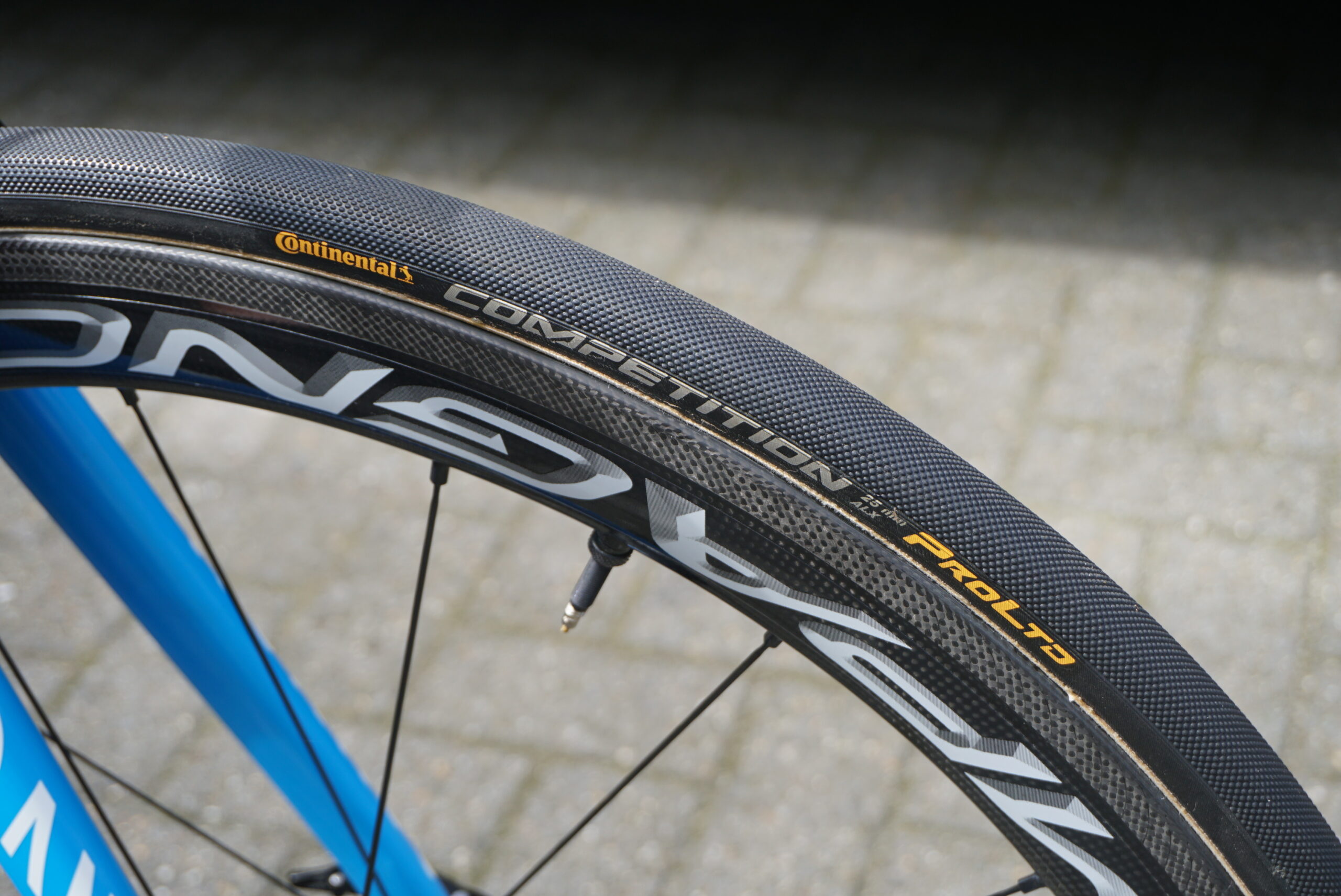 continental pro ltd tyre2