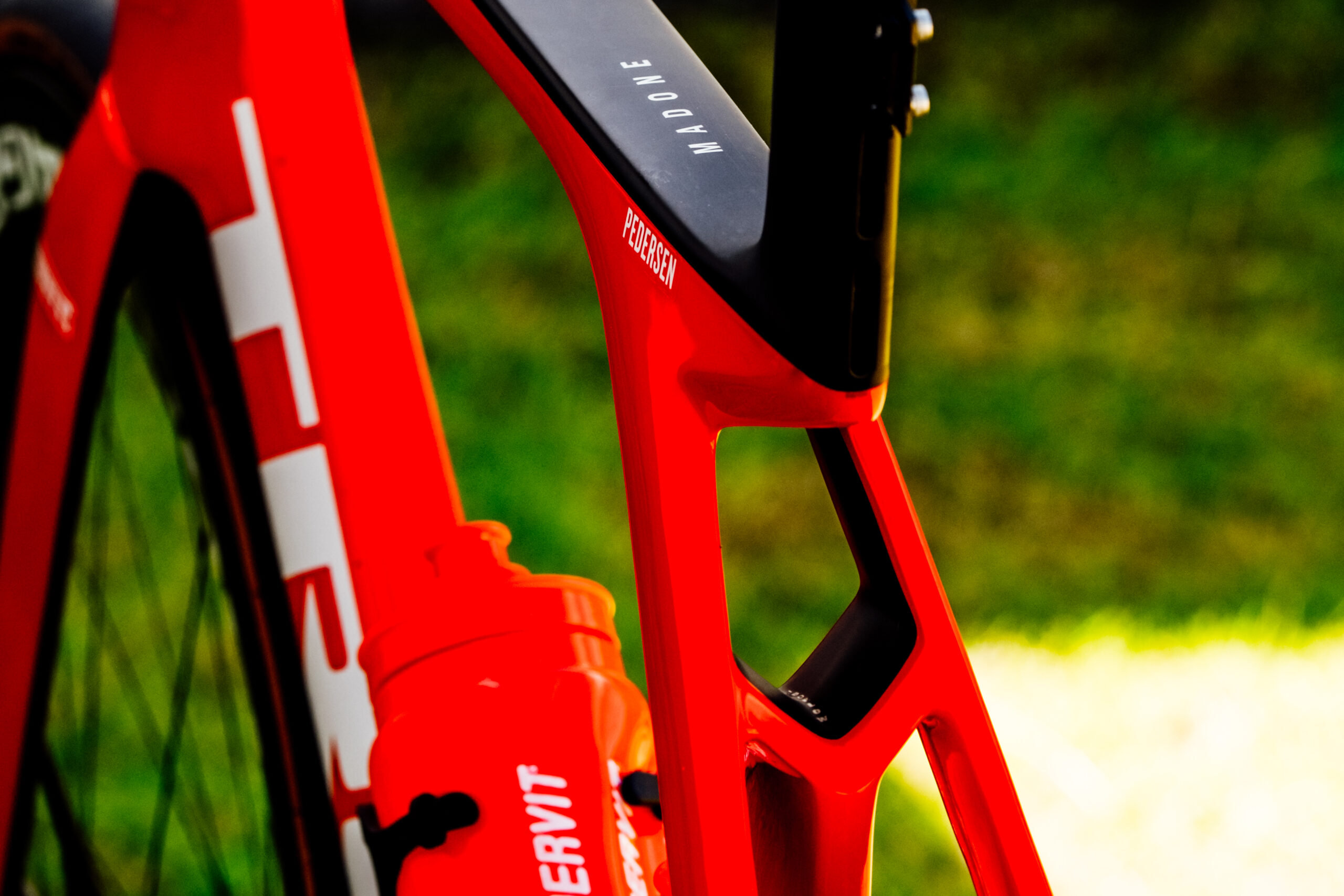 Mads Pedersen Trek Madone Gold SRAM 3