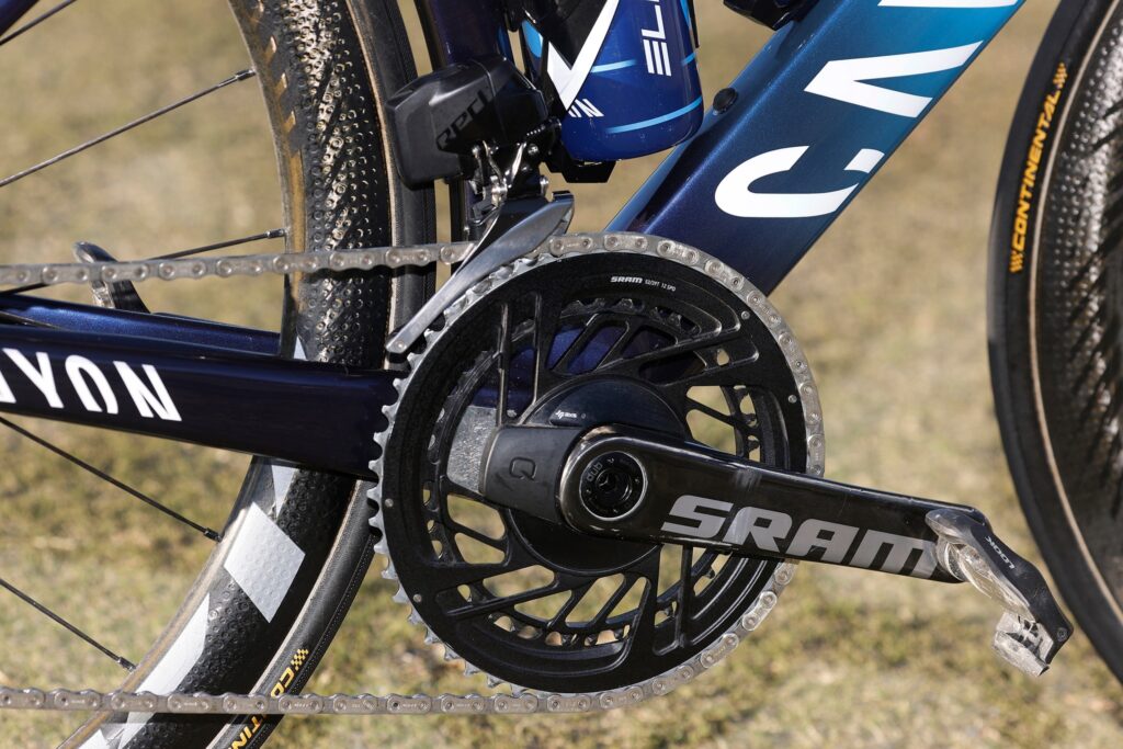 Movistar 2022 Canyon Aeroad CFR chainrings