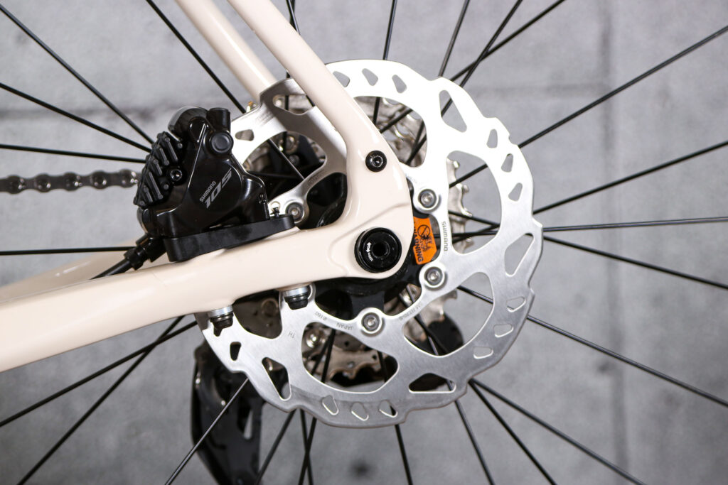 2022 Orro Terra C Shimano 105 Di2 – rear disc brake.jpg