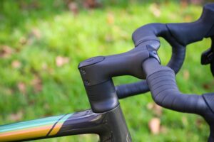 2022 Cervelo R5 Force eTap AXS – stem and spacers.jpg