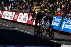 Primož Roglič Vuelta crash (Unipublic/Charly Lopez)