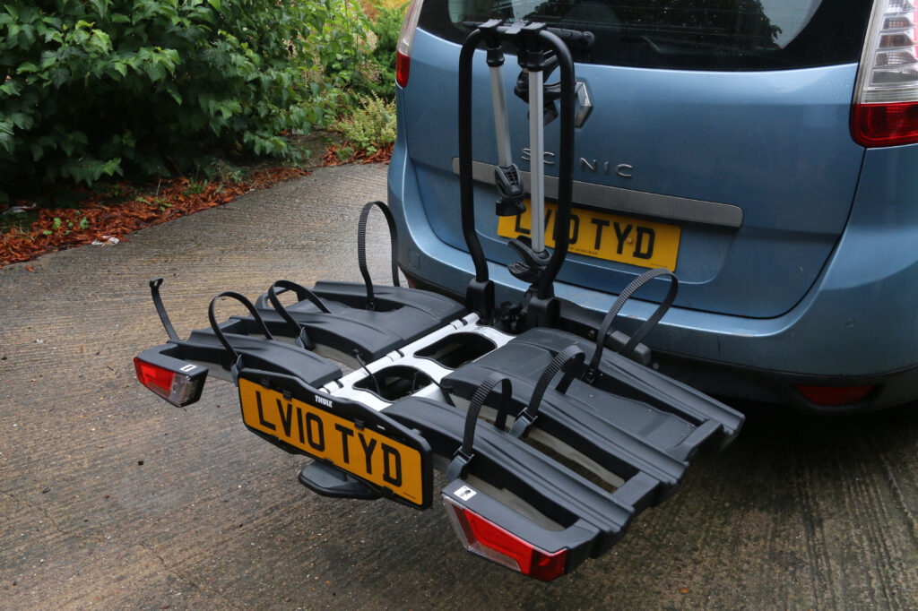 Thule Easyfold XT 3 – 13 – fitted to car.JPG