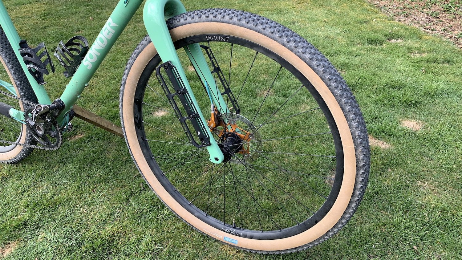 2022 Mason X Hunt 650B Adventure Sport Disc Wheelset – front wheel