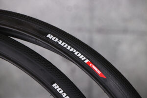 2022 Specialized Roadsport tyres 2.jpg