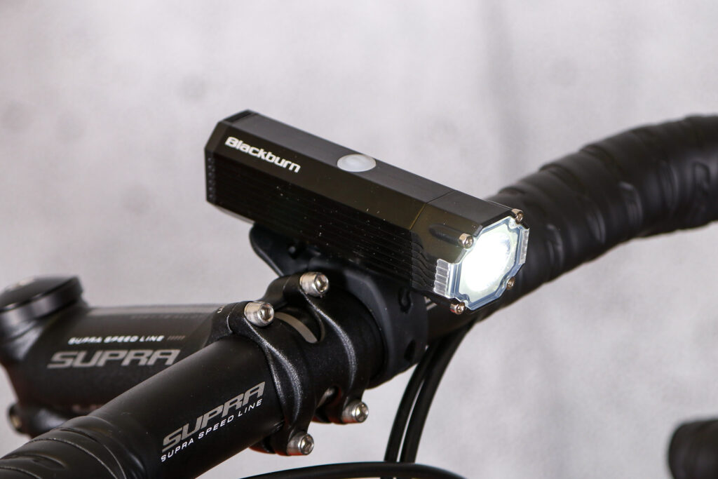 2021 Blackburn Dayblazer 1000 Front Light.jpg