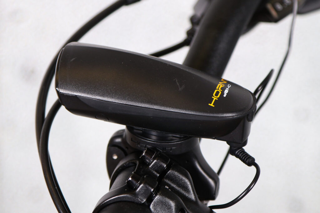 Hornit dB140 with Garmin Style Mount