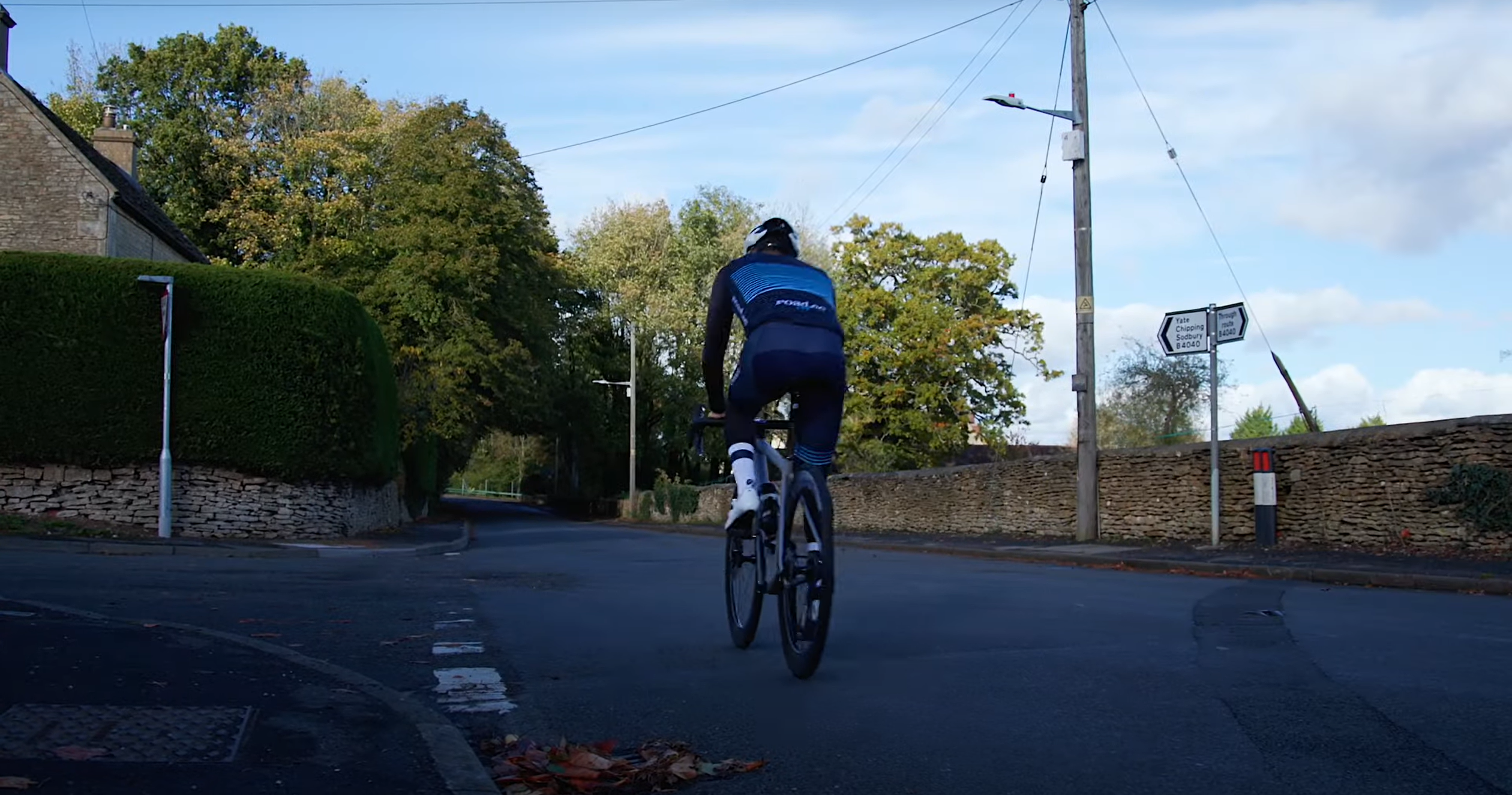 2022 wheels test, road.cc Liam riding shot 2