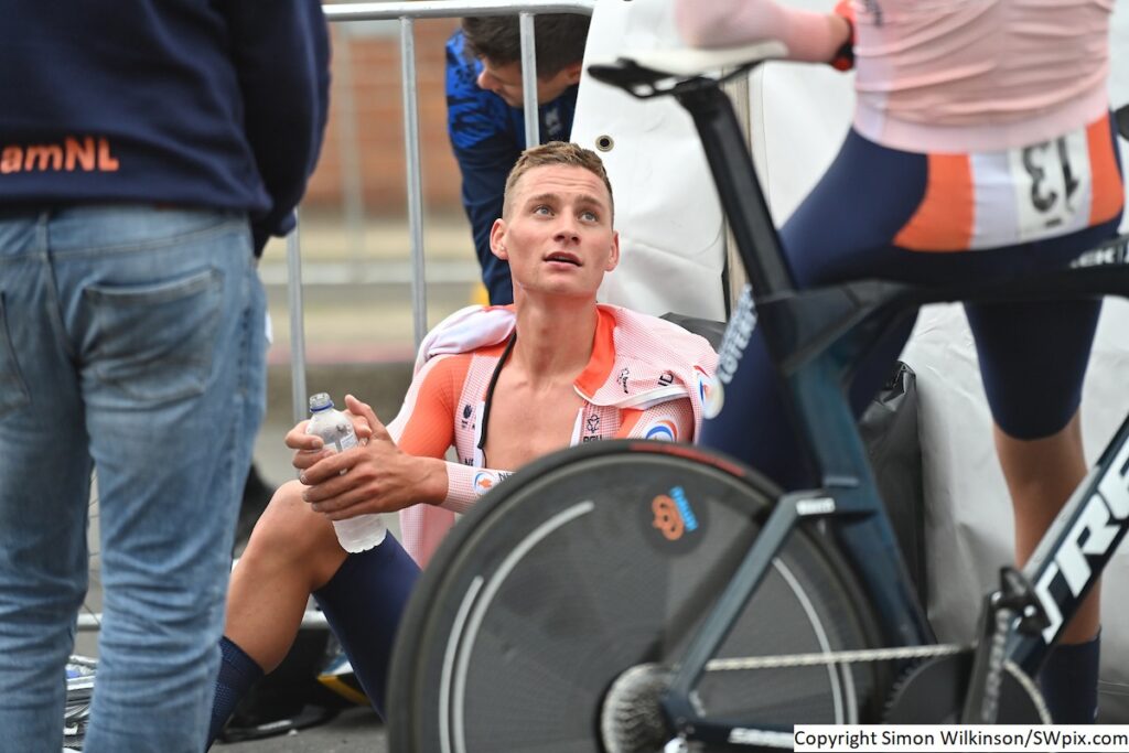 Mathieu van der Poel at Wollongong 2022 (copyright Simon Wilkinson, SWpix.com)
