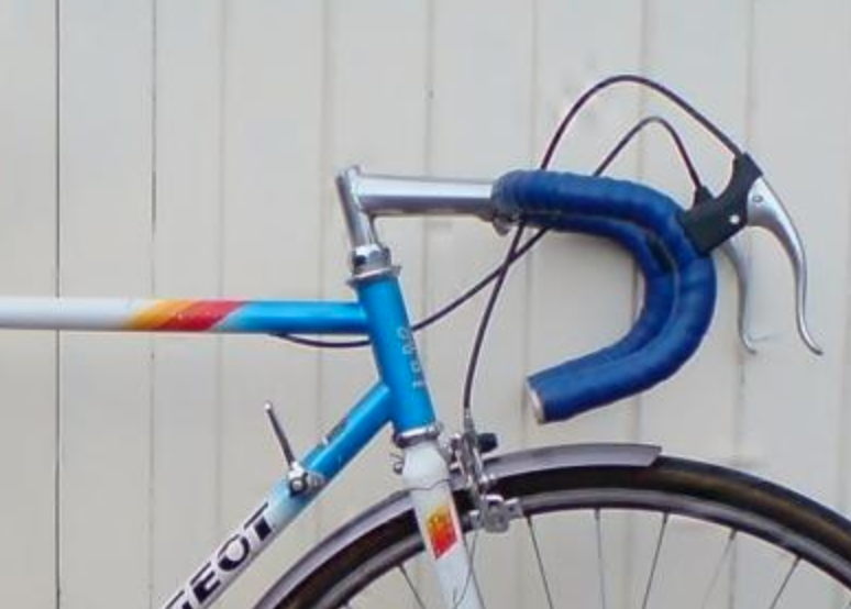 Peugot exterior brake cables