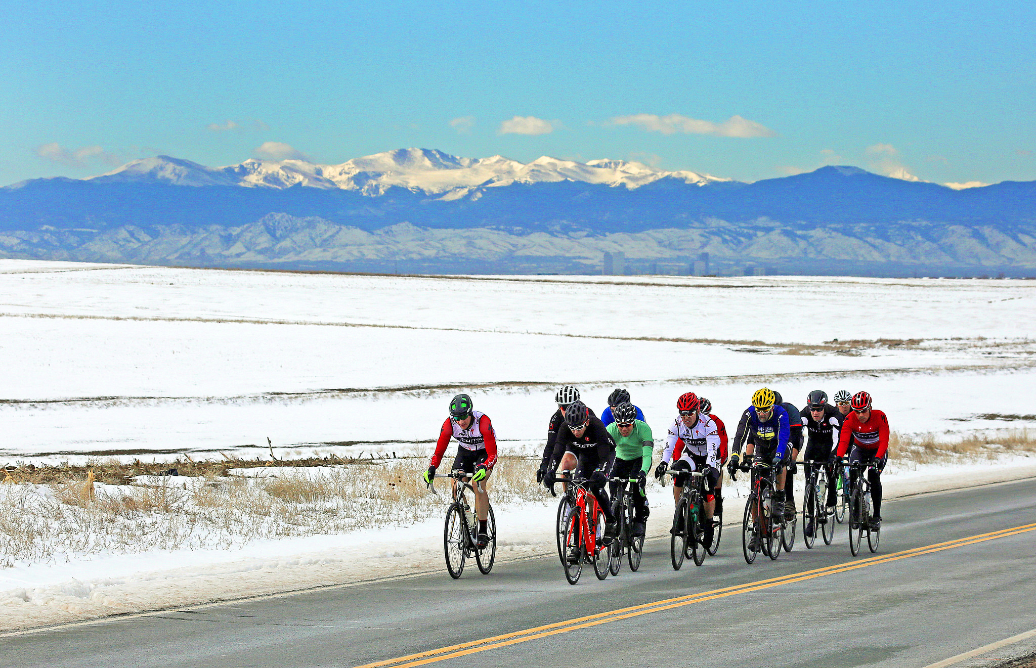 Winter group cycling CC BY-NC-ND 2.0 reid.neureiter https://www.flickr.com/photos/21085902@N08/