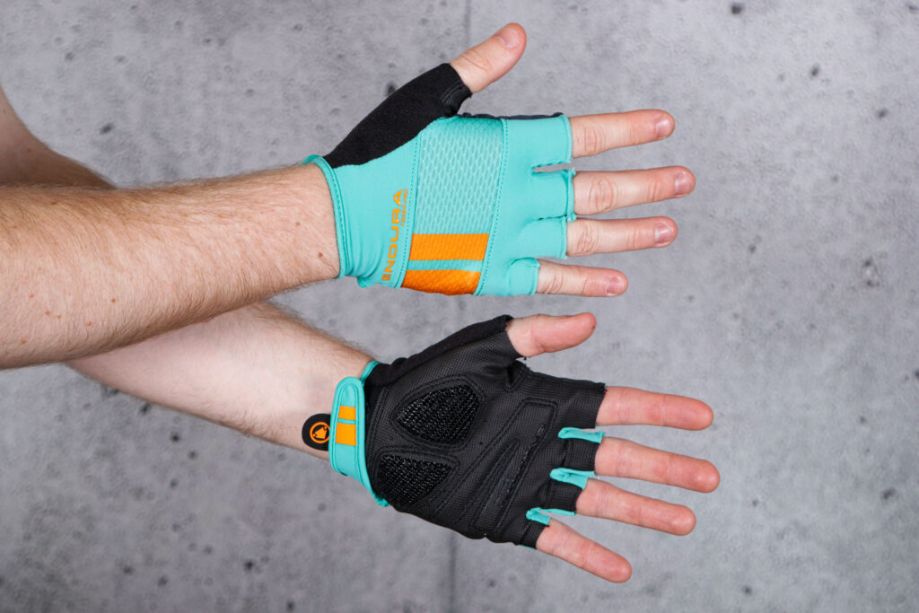 2022 Endura FS260-Pro Aerogel Mitt.jpg