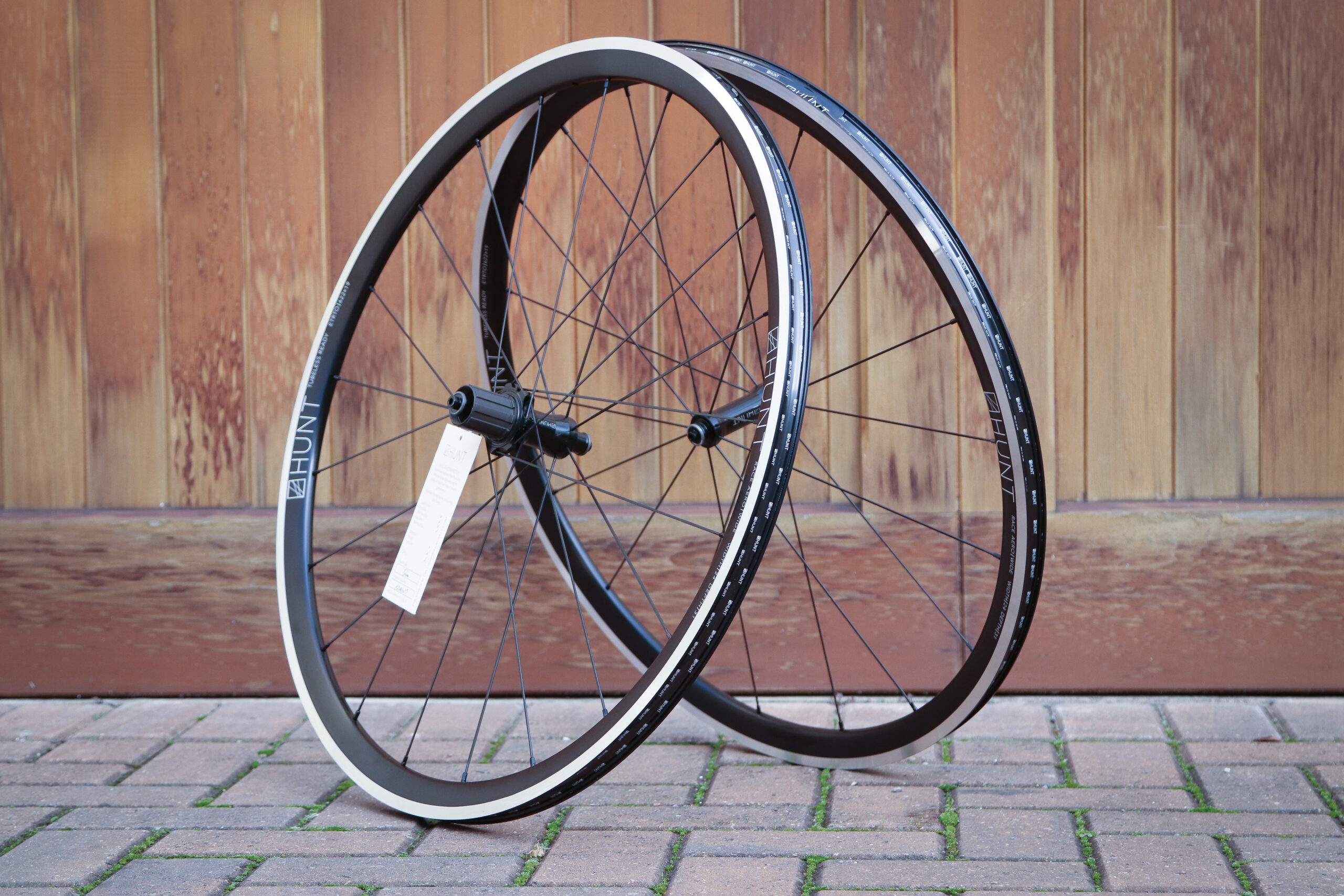 Hunt Race Aero Wide wheelset