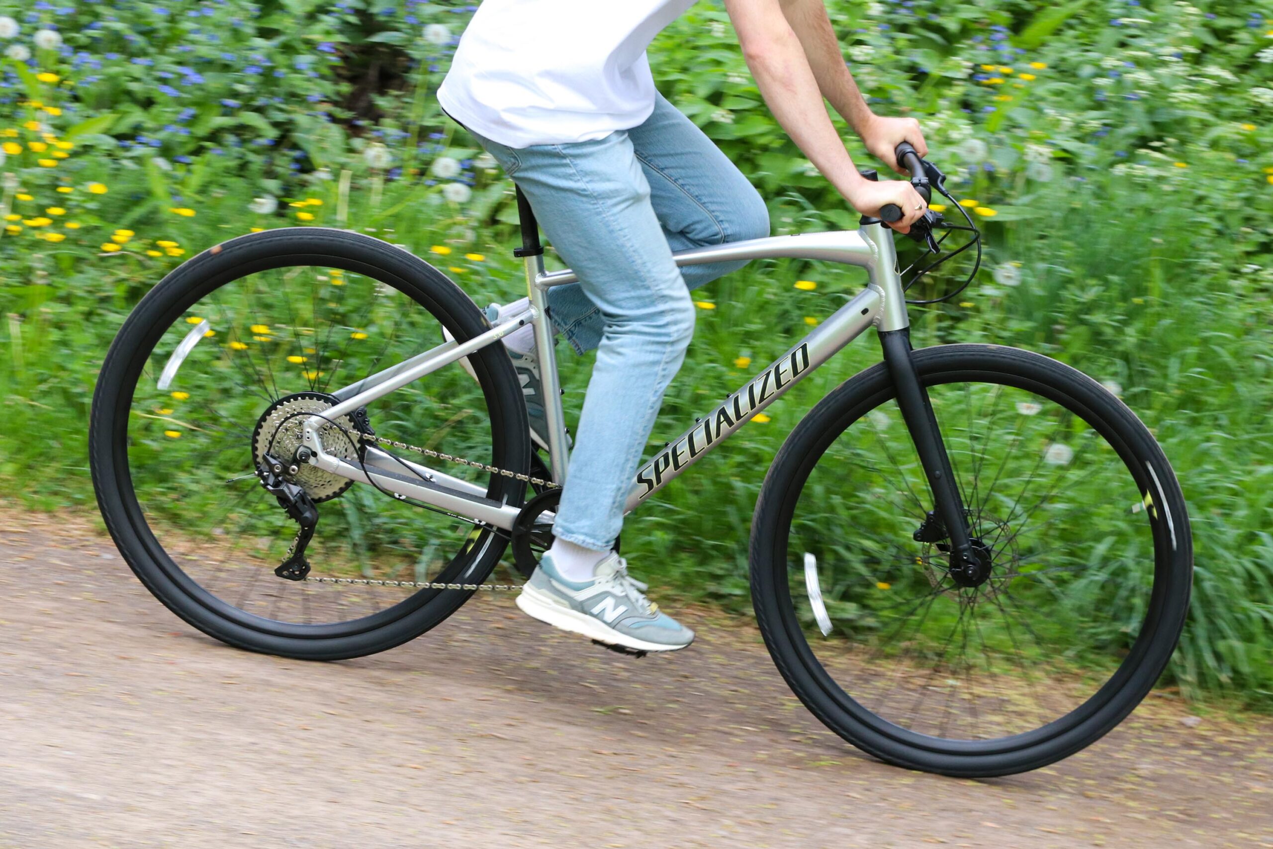 2022 Specialized Sirrus X 3.0 &ndash; riding 4