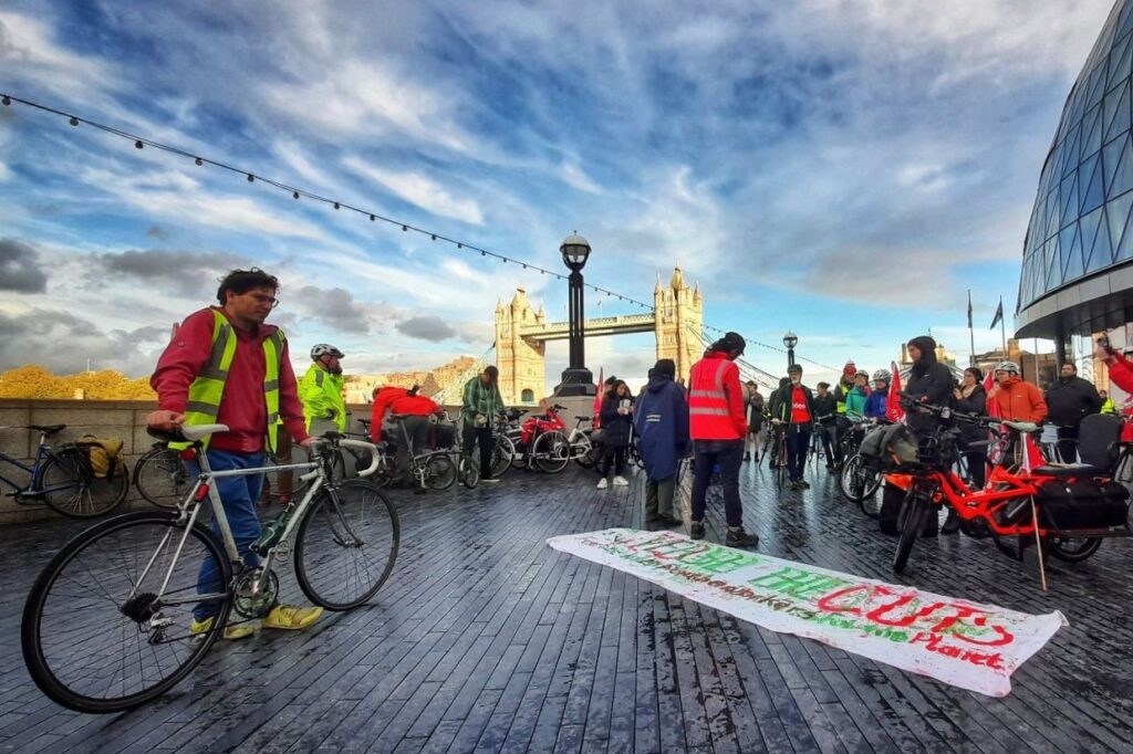 IWGB cycle training protest (copyright Simon MacMichael)