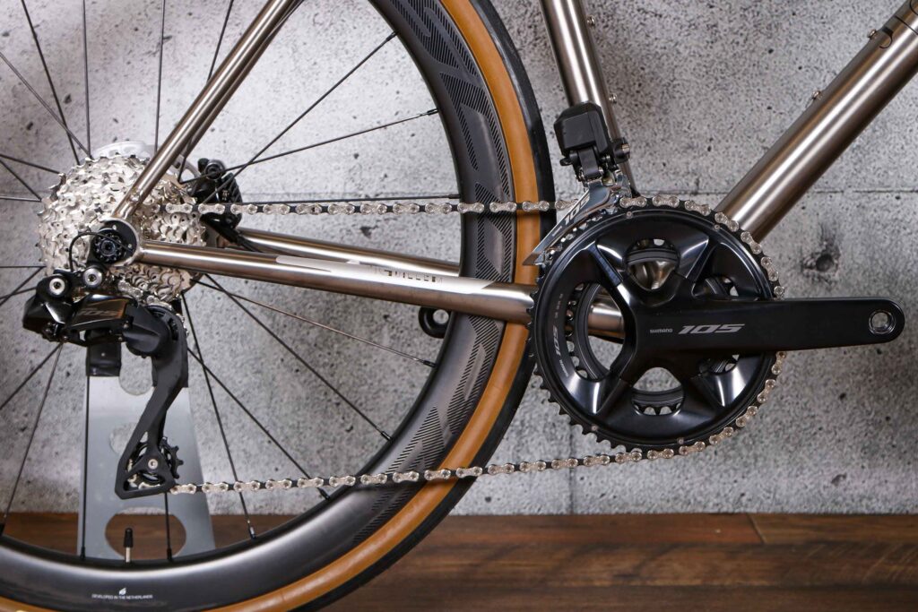 2022 J Guillem Major Shimano 105 Di2 – drivetrain.jpg