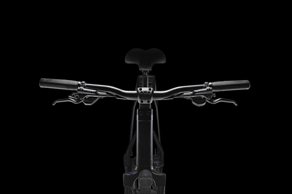 2023 Shimano CUES cockpit